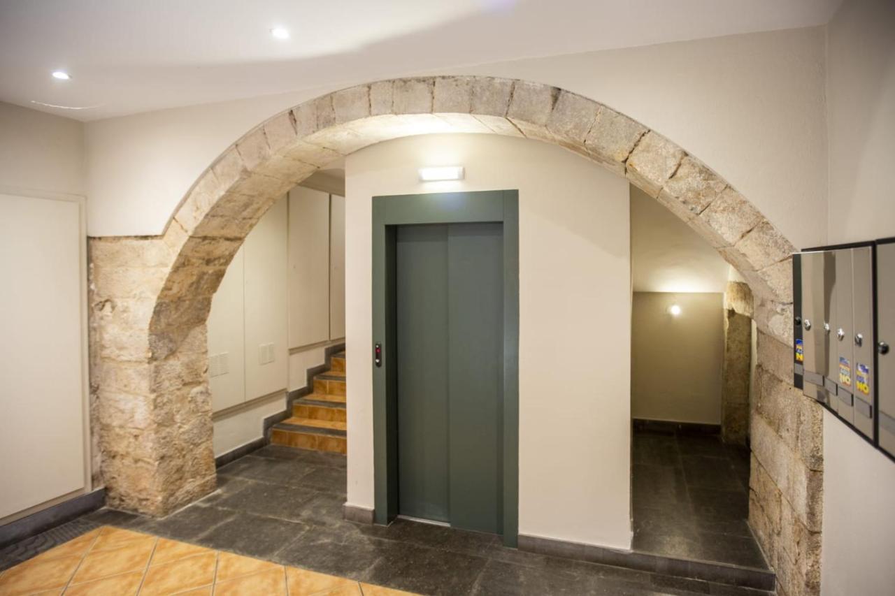 Apartament Al Cor Del Barri Vell De Girona Exterior photo
